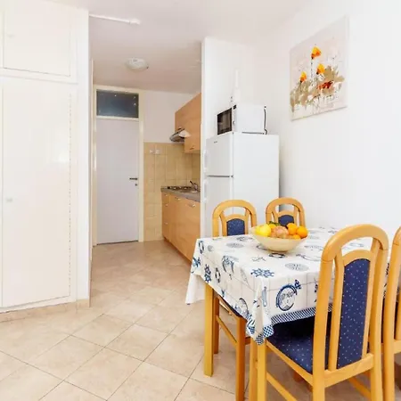 Apartment - Comfort One Bedroom E5 *