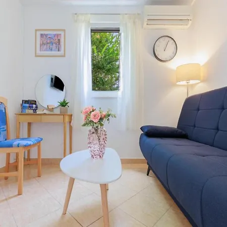 아파트 - Comfort One Bedroom E5 *