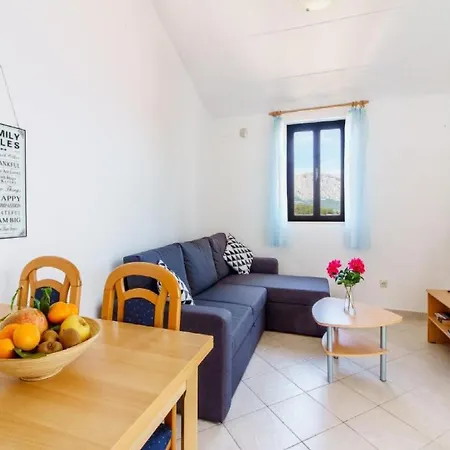 아파트 - Comfort One Bedroom E5 룸바르다