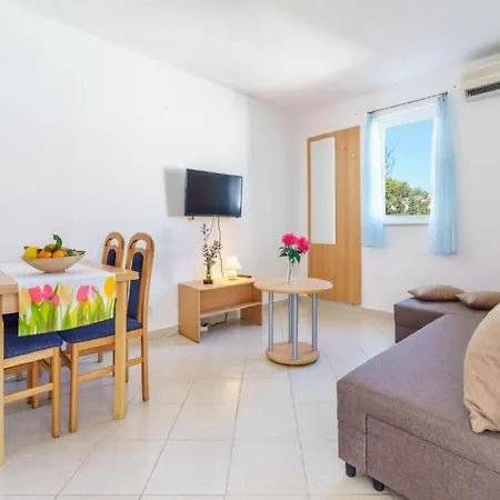 - Comfort One Bedroom E5 아파트 룸바르다